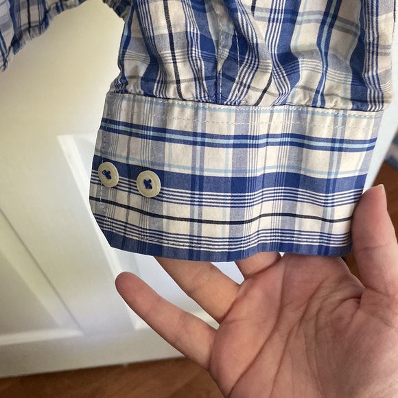 Izod Dress Shirt EUC - Picture 4 of 5